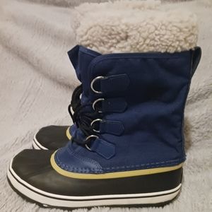 Womens sorel boots